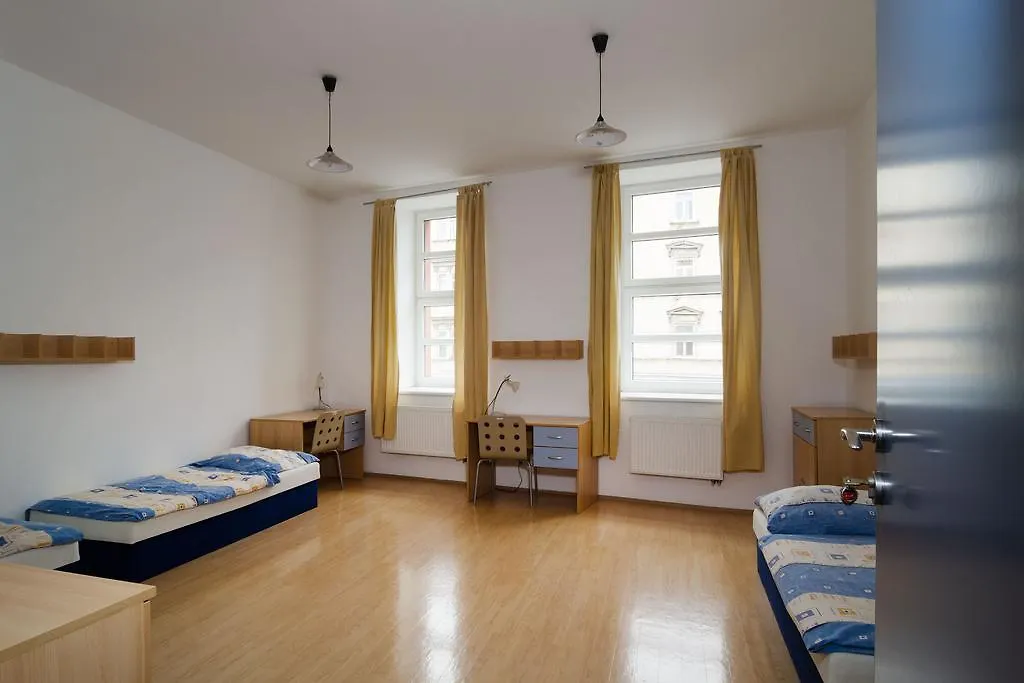 Young Space Hostel Brno
